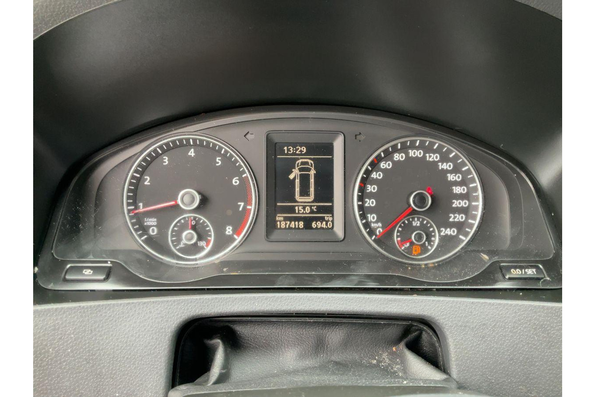 48674841-1-2.jpg